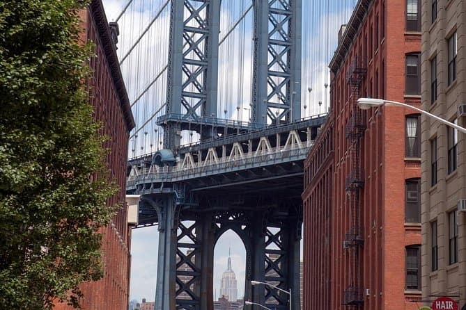 Ultimate Brooklyn Bridge & DUMBO NYC Walking Experience