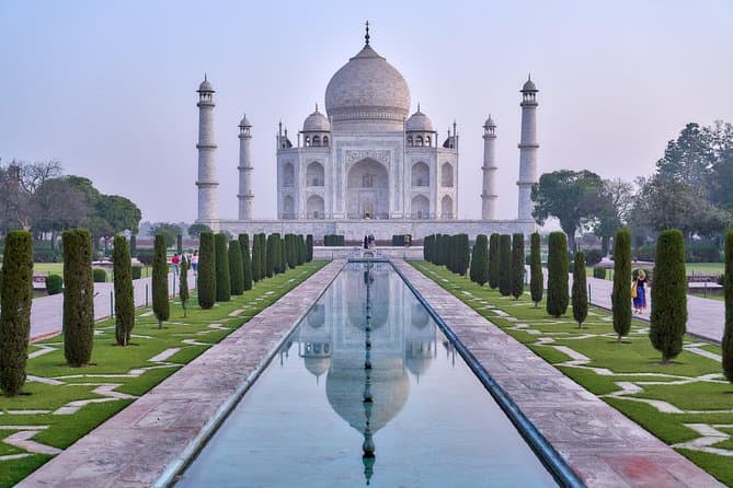 Compare Best Taj Mahal Tours from Hyderabad