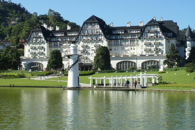 Petropolis Day Trip - by Alan Denis