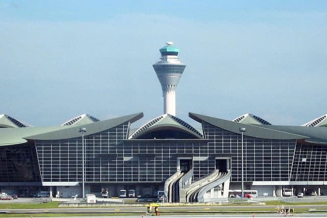 Airport Transfer Private From/To KLIA, KLIA2