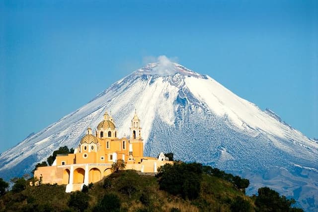 Cholula Magical Twon on a Traditional Tram from Puebla
