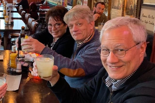 Walking Tour: Historic Chicago Pubs in River North and the Loop
