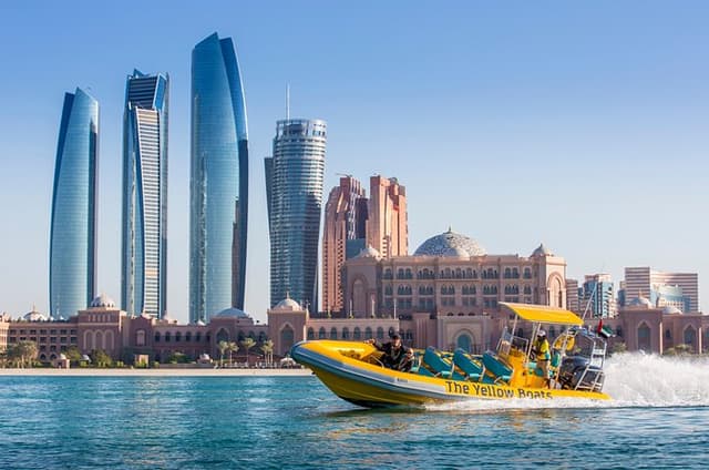 Abu Dhabi Guided Sightseeing Boat Tours