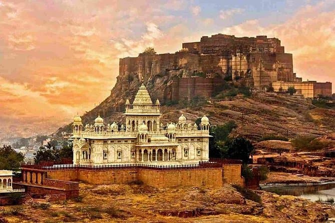Best Amber Fort Tours from New Delhi Operators