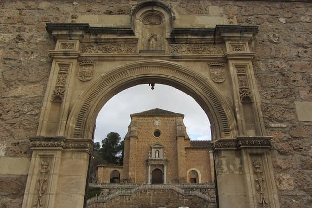 Cartuja de Granada private tour, group up to 30 people