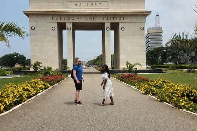 Accra City Tour, explore the history, and local flavours.