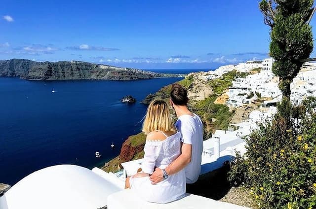 Private Santorini Highlights Day Tour
