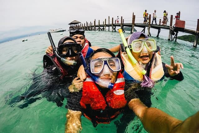Island Hopping Tour From Kota Kinabalu (2 island)