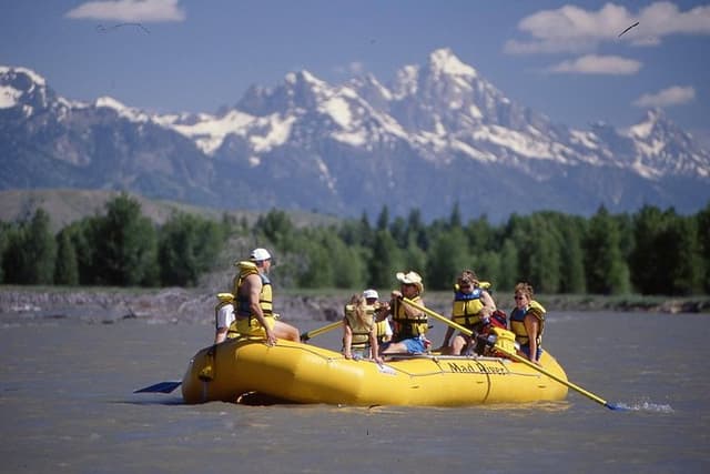 Snake River Scenic Float Trip
