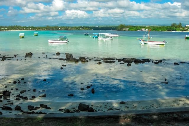 Mauritius South Tour Including Blue Bay Glass Bottom Boat & Snorkelling