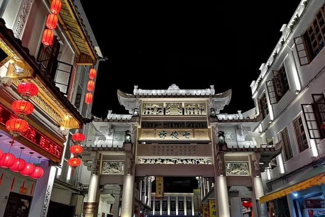 Private Day Trip to Chaozhou from Guangzhou by Round-way Bullet Train