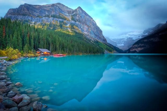 Mountain Lakes and Waterfalls - roundtrip from Banff
