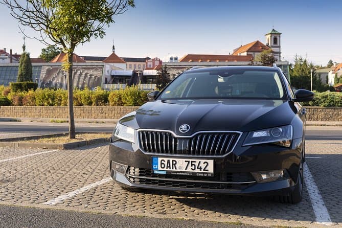Private Car: Prague to Budapest Transfer