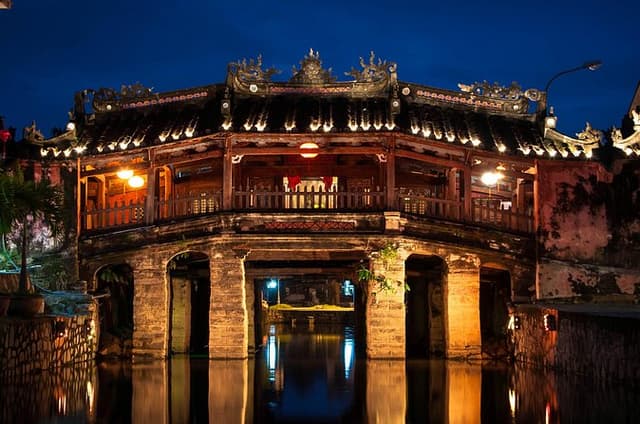 Hoi An city tour from Chan May port
