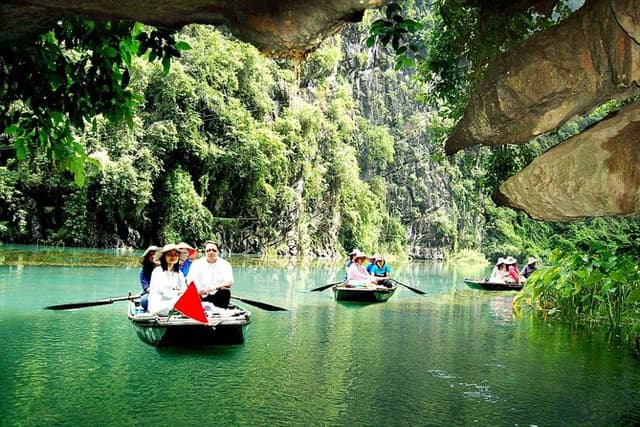 Van Long Nature Reserve- Kenh Ga Geyser Full Day
