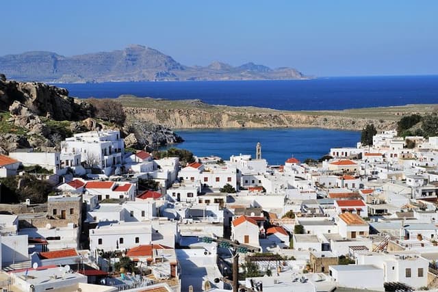 RHODES BEST FIRST IMPRESSION FOR CRUISE SHIP VISITORS - 4 people
