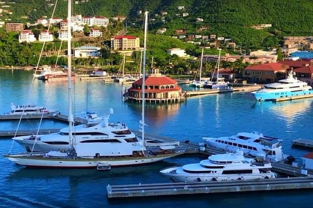 St John Island and Trunk Bay Beach Tour