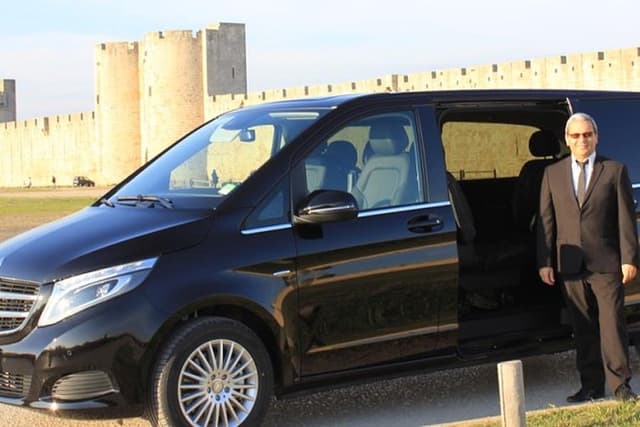 Luxury van excursion Mercedes , around the small Camargue