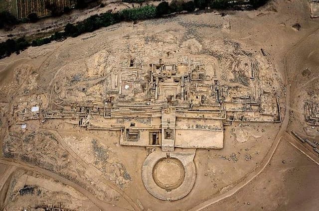 Caral, Oldest Civilization of America: Private Day trip from Lima