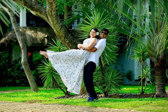Photoshoot in Coorg By Professional Photographer