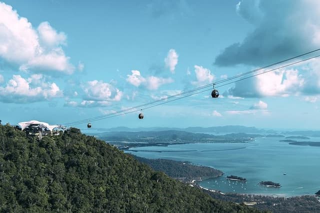 Panoramic Half-Day Langkawi Cable Car and Oriental Village Tour