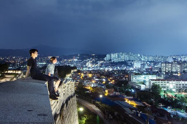 Seoul : Night Hidden Gems Walking Tour