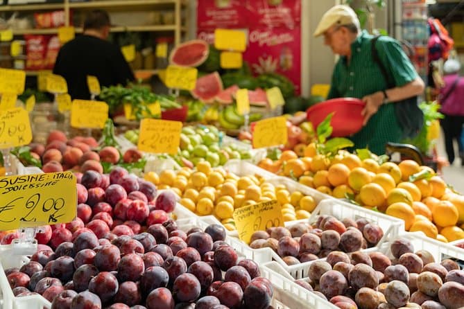 Authentic Italian Flavors: Ascoli Piceno Market & Dining
