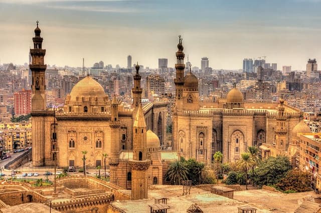 Cairo Heritage Day Tour: NMEC Museum, Citadel & Grand Bazaar