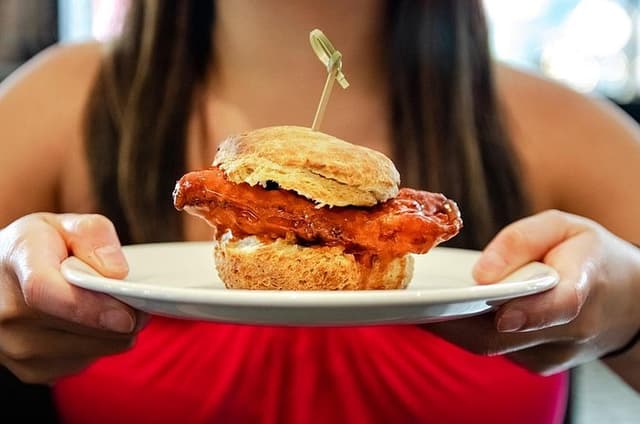 Dallas Food Tour with 5 Local Food Tastings in Deep Ellum Area