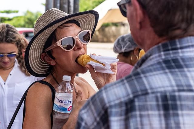 Street food tour with Julie