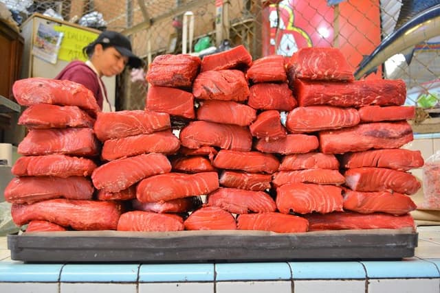 Mercado walking food tour