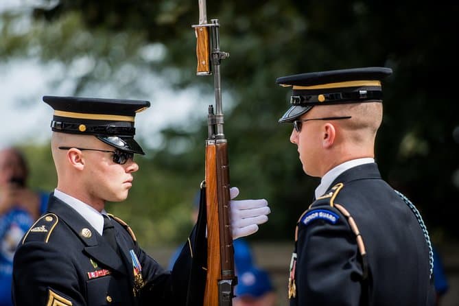 Unforgettable Arlington National Cemetery Guided Tours