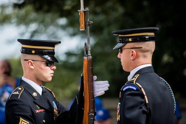 Arlington Cemetery Small-Group Tour & Changing of the Guards