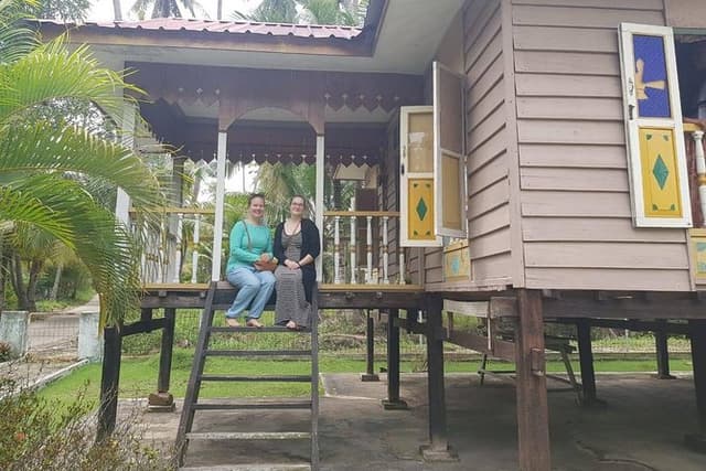 Batam Tour Guide + Bus