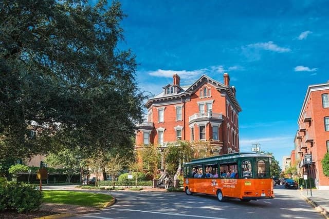 Savannah Hop-On Hop-Off Trolley Tour