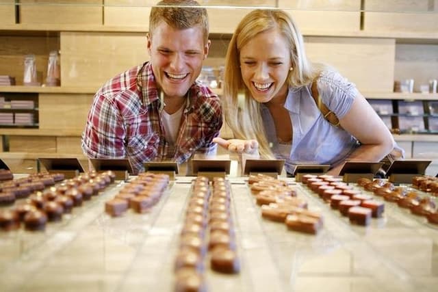 Chocolate Tasting with Lake Trip and City Tour: The Ultimate Lucerne Experience