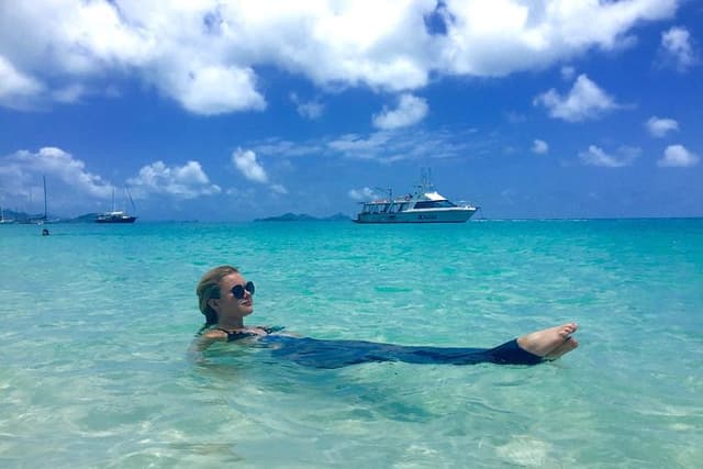 Full-Day Whitsunday Tour: Whitehaven Beach and Hill Inlet with BBQ