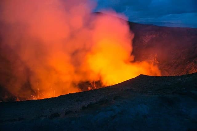 Tanna Island: Full Day Tour Including Mt Yasur Volcano and the Hotspring