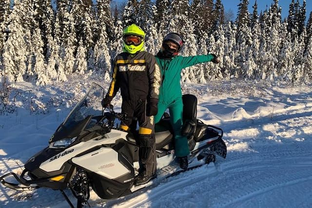 2-Hour Snowmachine Tour 