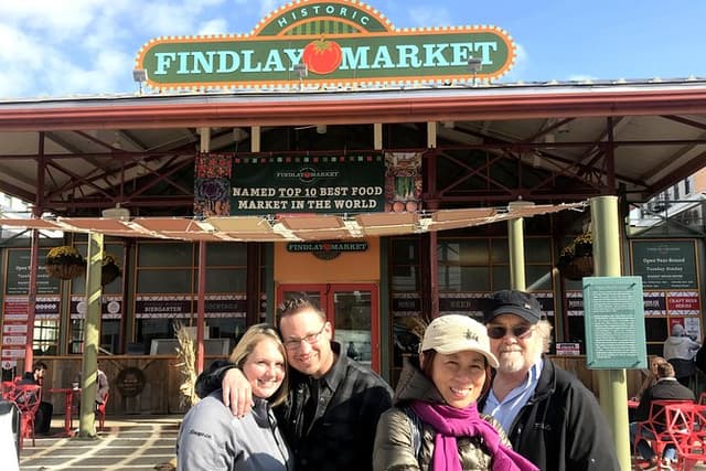 Cincy Brunch History and Streetcar Tour with Riverside Food Tours