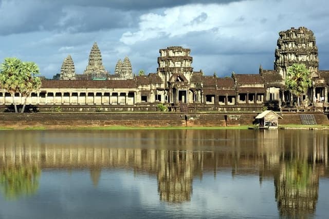 Angkor Wat Small-Group Exploration with Expert Guide