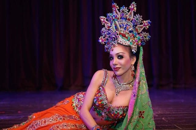 Colosseum Cabaret Show in Pattaya Entry Ticket