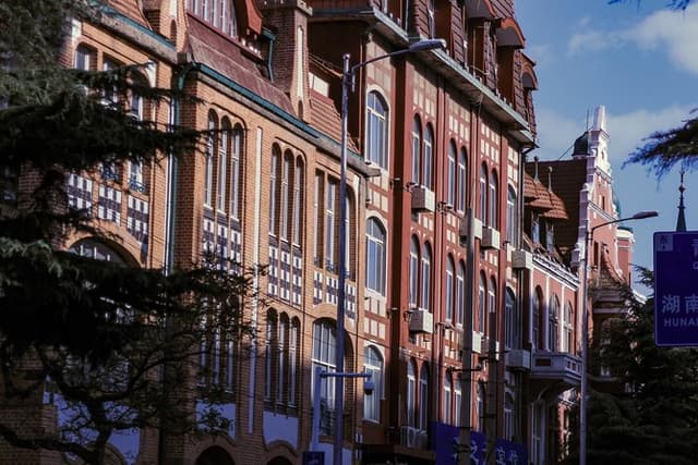 German Era Tour of Old Town Qingdao with Lunch and Beer Museum