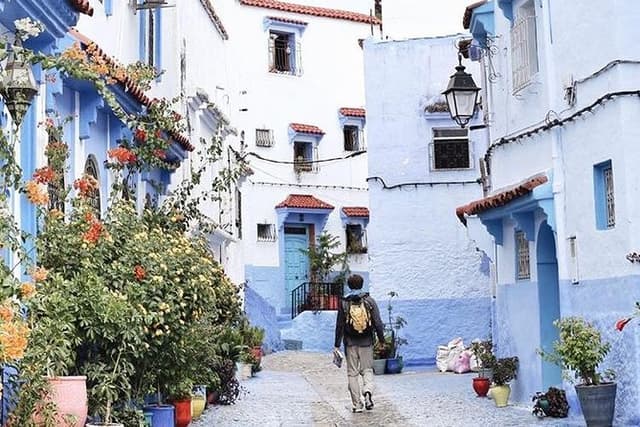 Private Luxury Day Trip from Fes to Chefchaouen