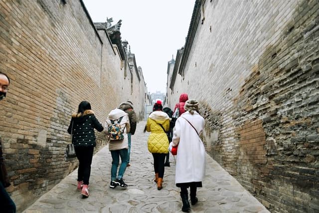 Private Tour: Wang's Family Compound and Shuanglin Temple From Pingyao