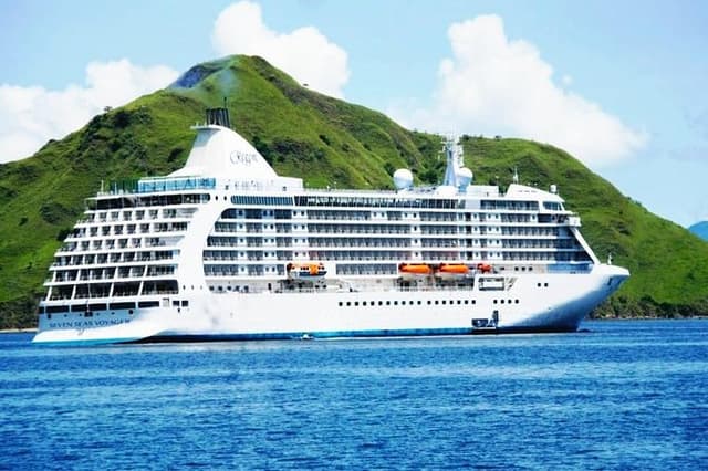 Cruiseline Semarang Port Central Java TEI02 ( Semarang Sightseeing 5 Hours )