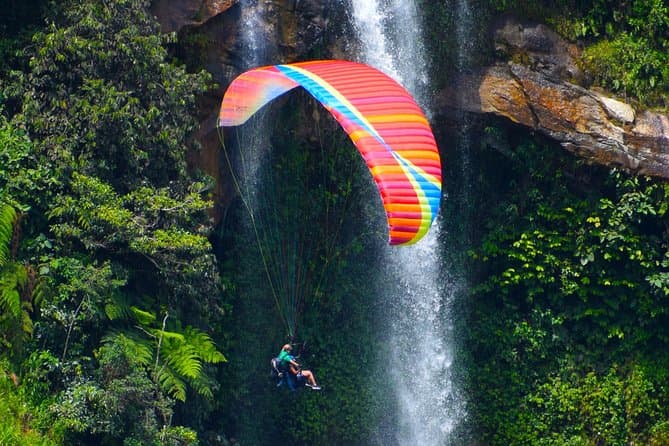Best Guacaica Jungle Paragliding Tours in Medellín