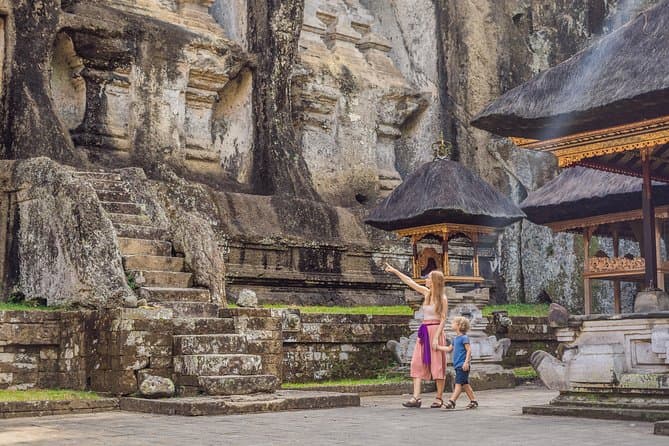 Authentic Ubud Rice Terrace Trekking Adventure