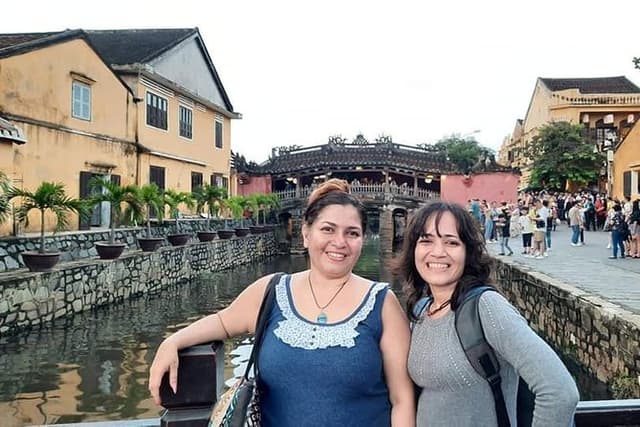 Hoi An Ancient Town- Morning Walking or Afternoon Tour& boat Ride