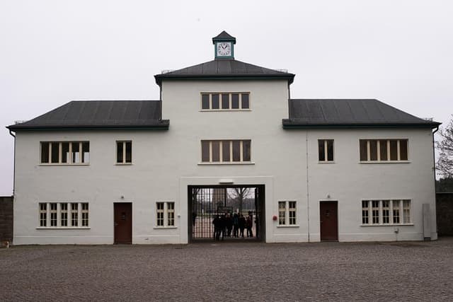 Berlin & Sachsenhausen Concentration Camp Tour from Warnemünde and Rostock Port